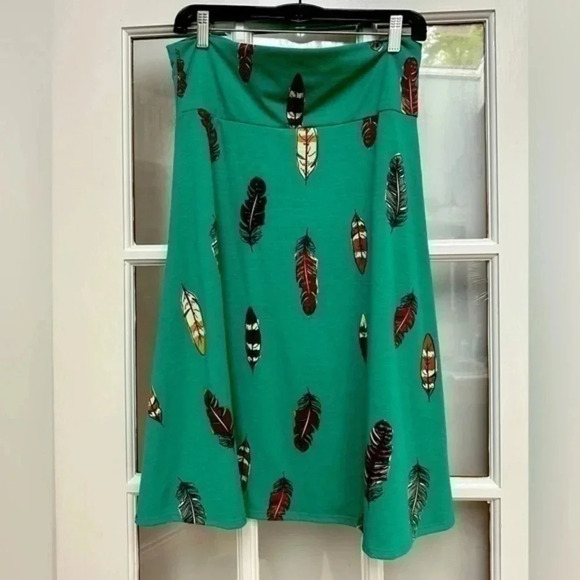 LuLaRoe Azure | Vintage Green Teal A-line Skirt Size L Large Feathers Print NWOT - Picture 1 of 3